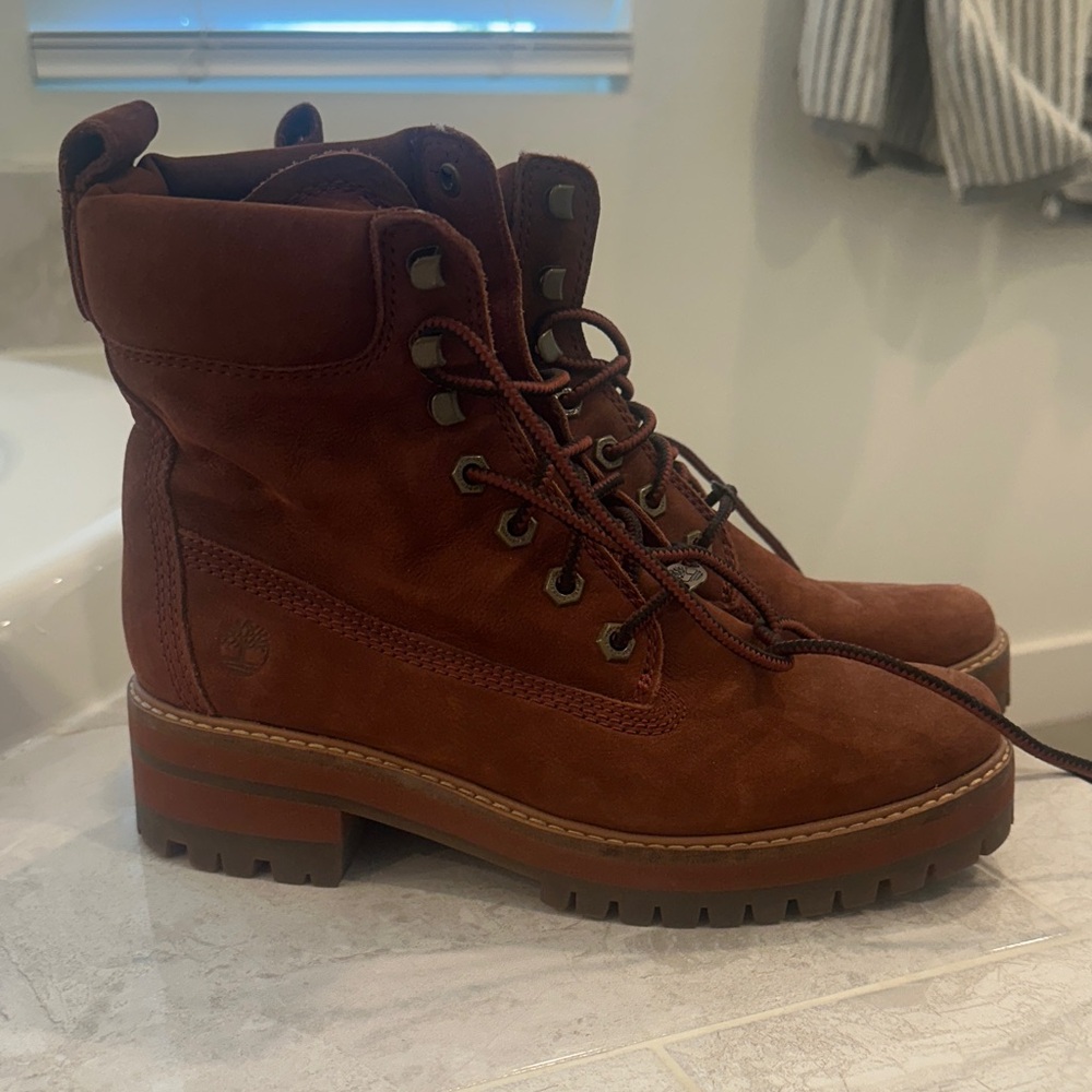 Timberland Women's Rich Brown Combat Boots